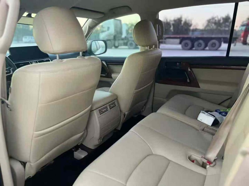 天津15年丰田兰德酷路泽8