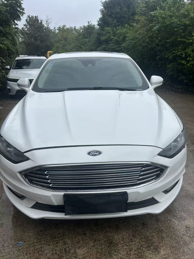 娄底17年福特蒙迪欧1