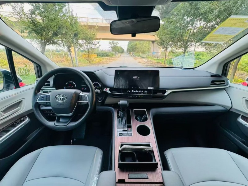 徐州25年丰田格瑞维亚5