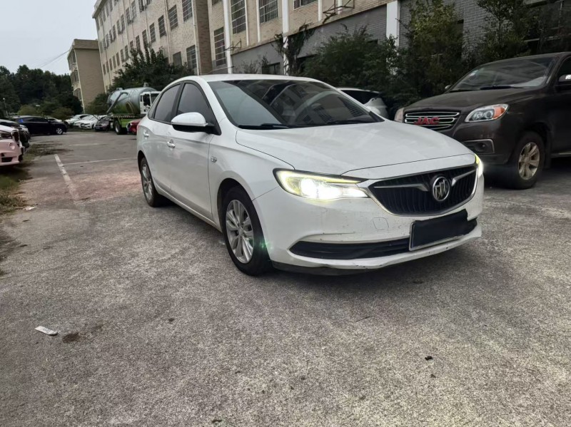 娄底21年别克英朗3