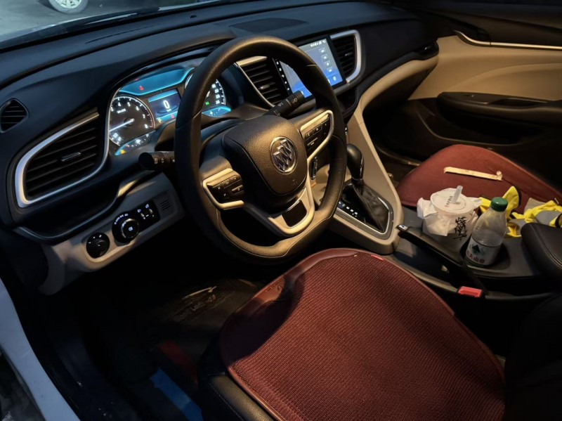 娄底21年别克英朗5