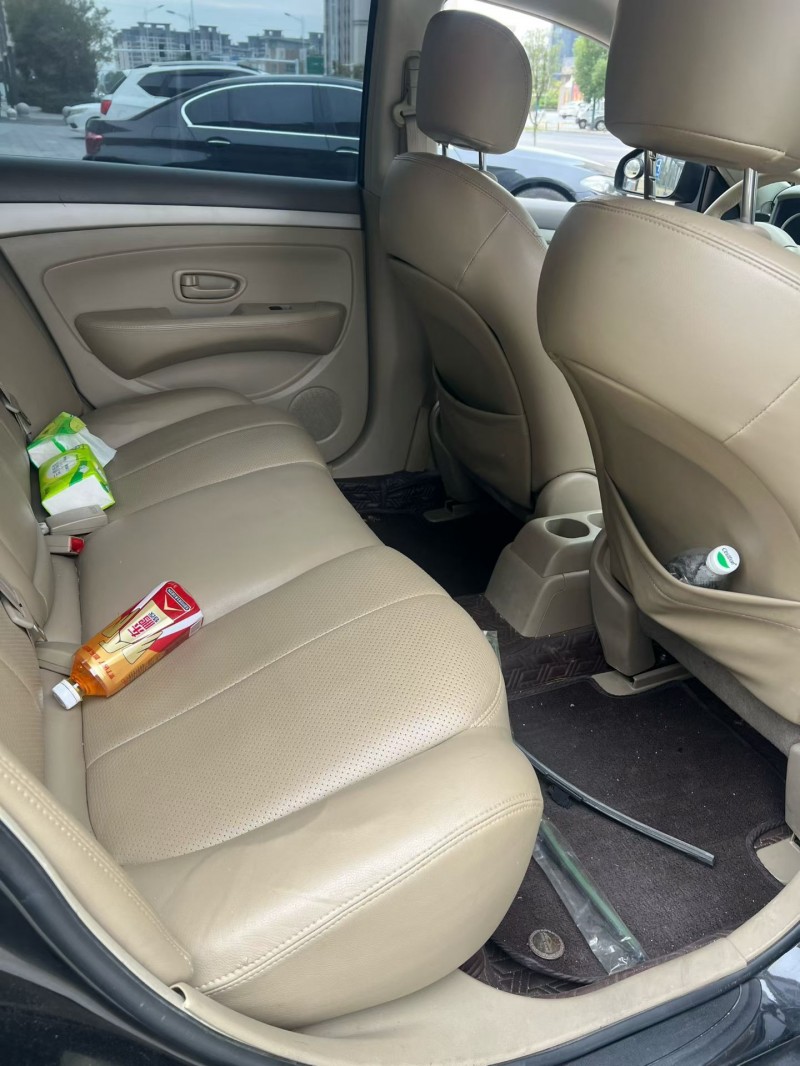 赣州17年日产轩逸4