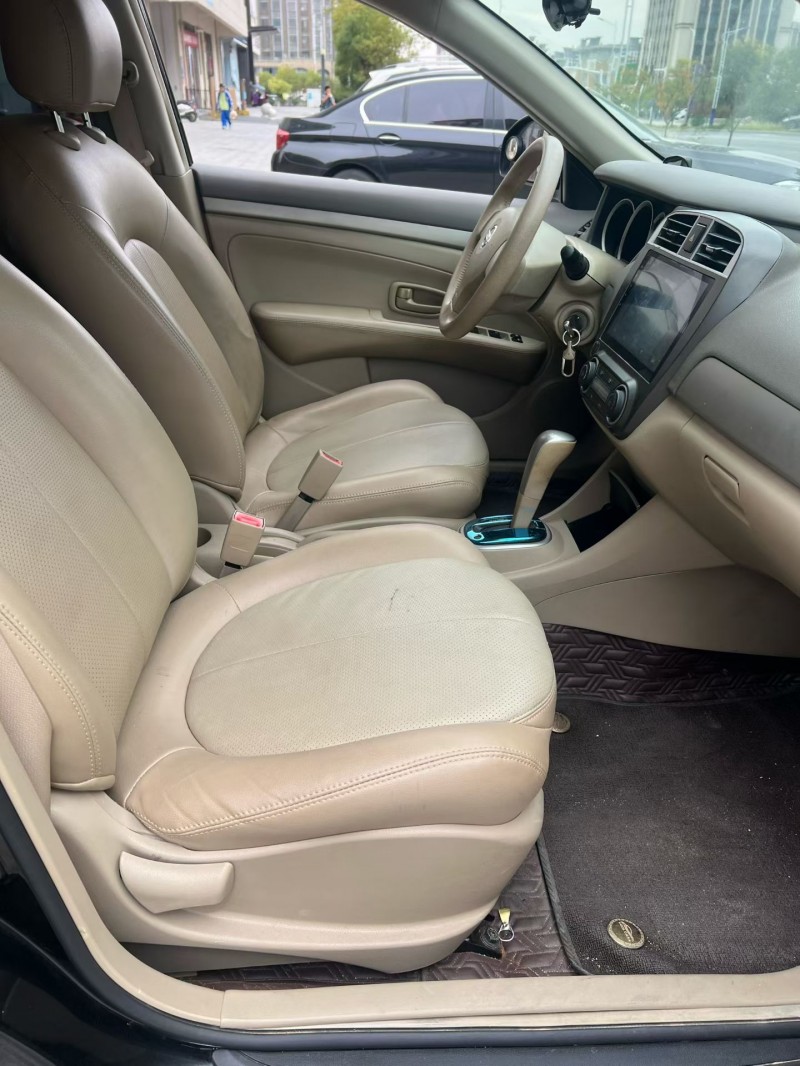 赣州17年日产轩逸6