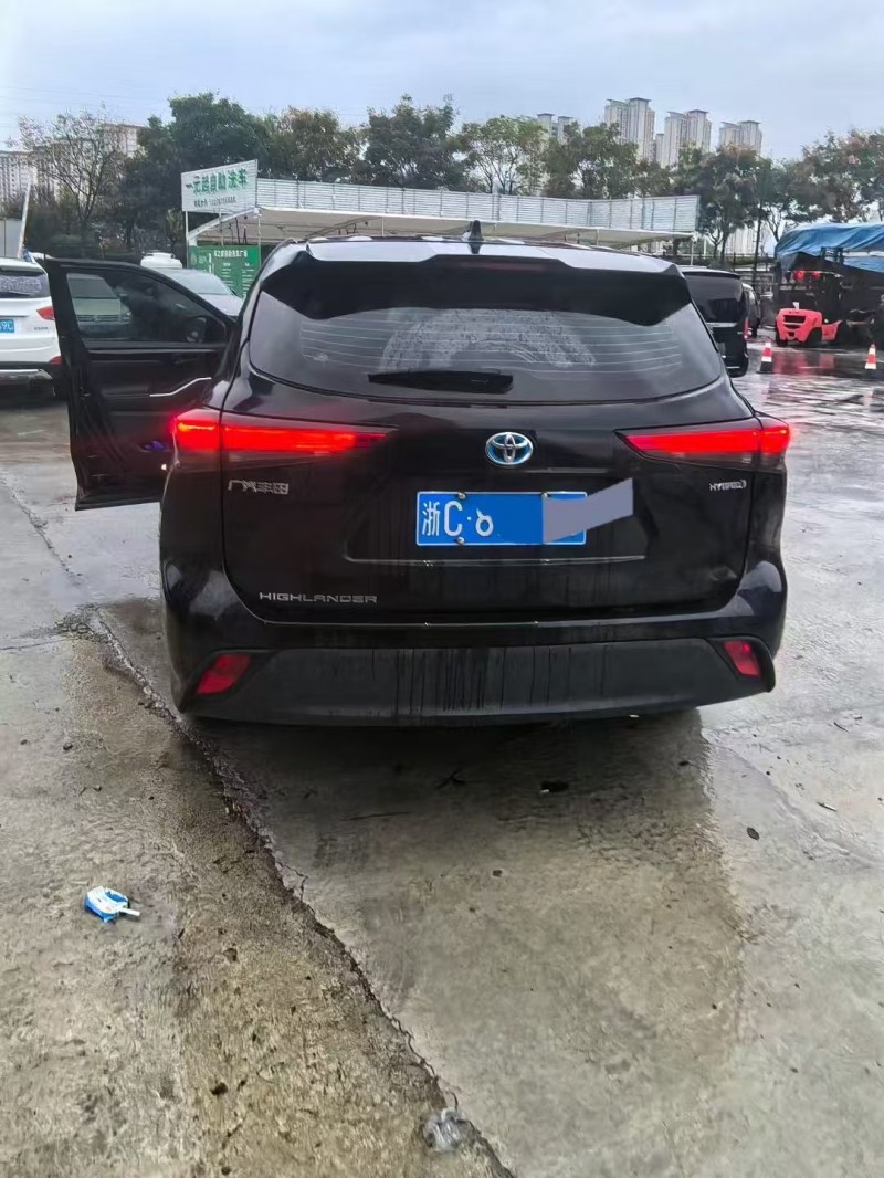 广州23年丰田汉兰达4