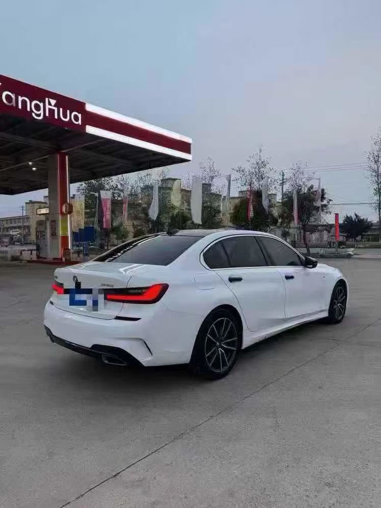 菏泽21年宝马3系8