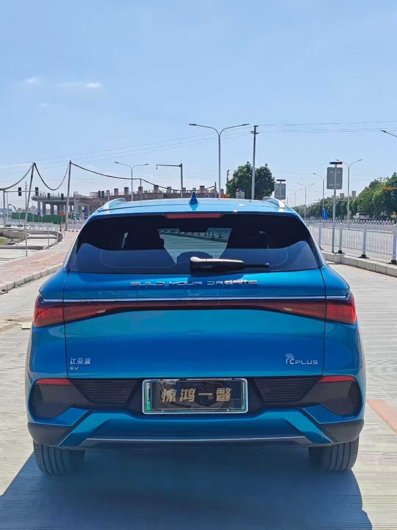 深圳23年比亚迪元9