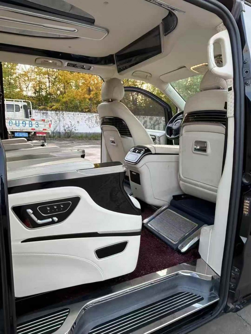 徐州21年奔驰威霆6