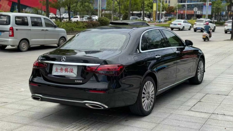 阳江22年奔驰E8