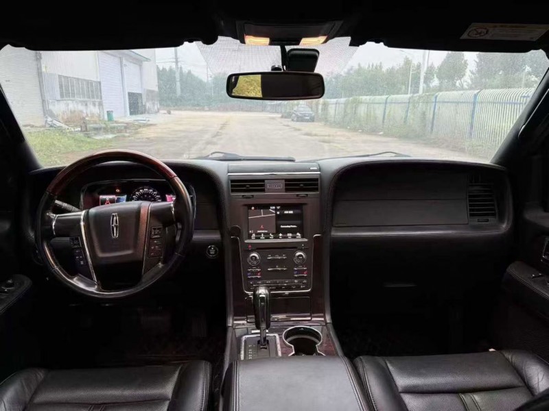 菏泽17年林肯领航员3