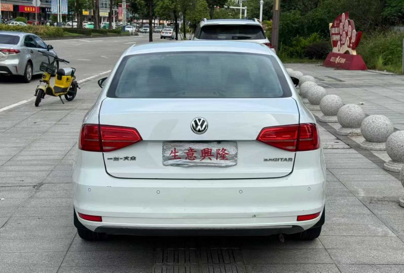 阳江19年大众速腾8