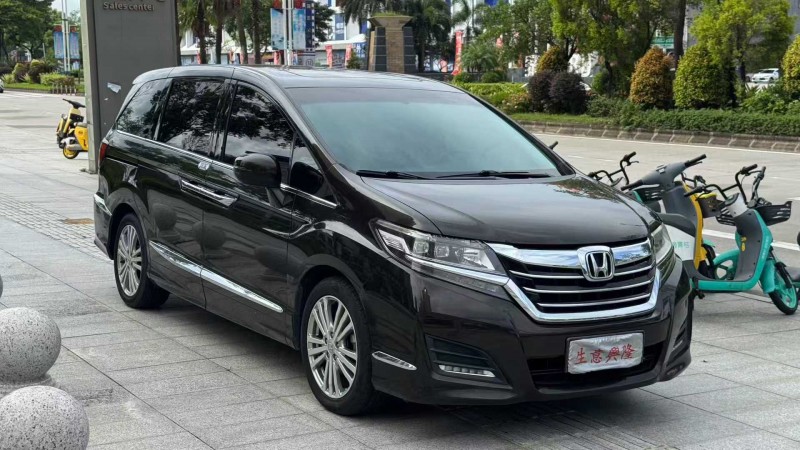 阳江20年本田艾力绅4