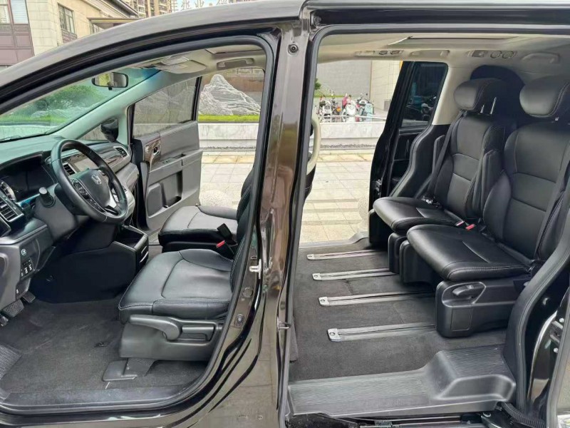 阳江20年本田艾力绅5