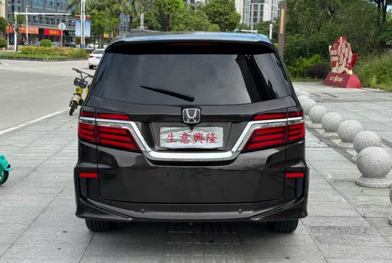 阳江20年本田艾力绅8