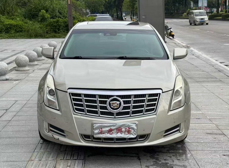 阳江13年凯迪拉克XTS1