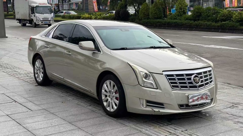 阳江13年凯迪拉克XTS2