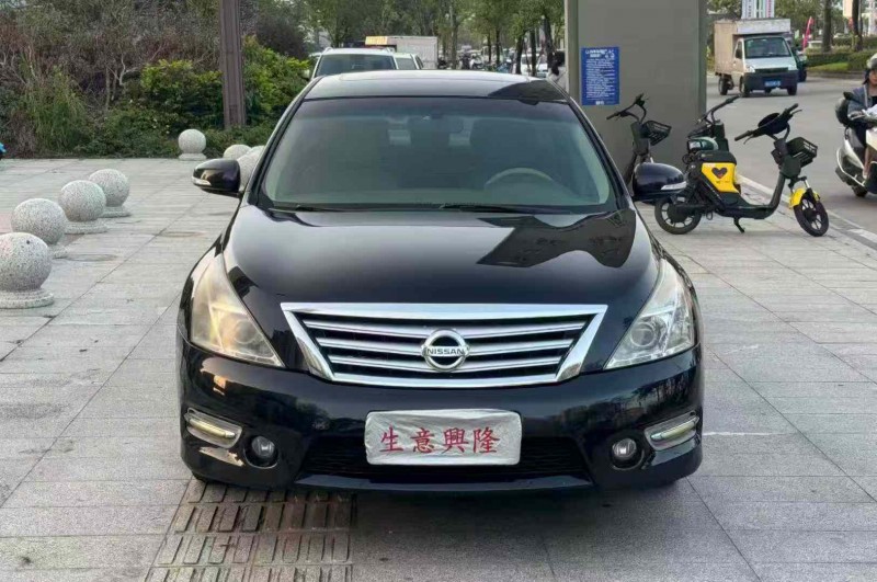 阳江11年日产天籁1