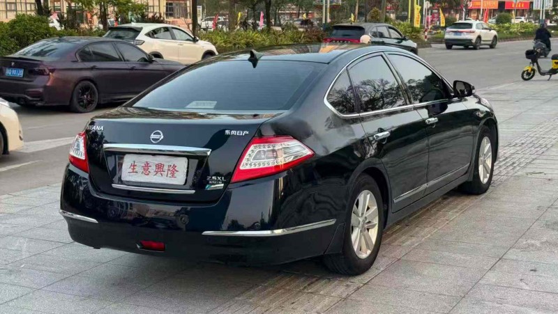 阳江11年日产天籁7