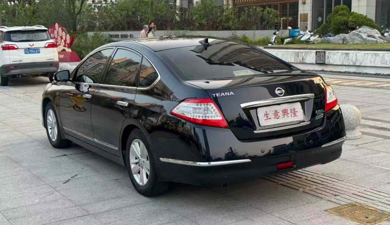 阳江11年日产天籁8