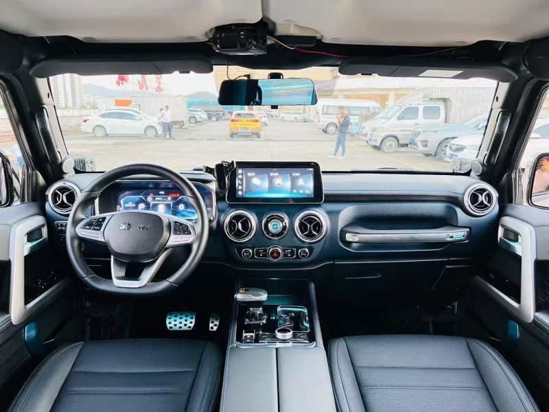 东莞25年北京BJ405