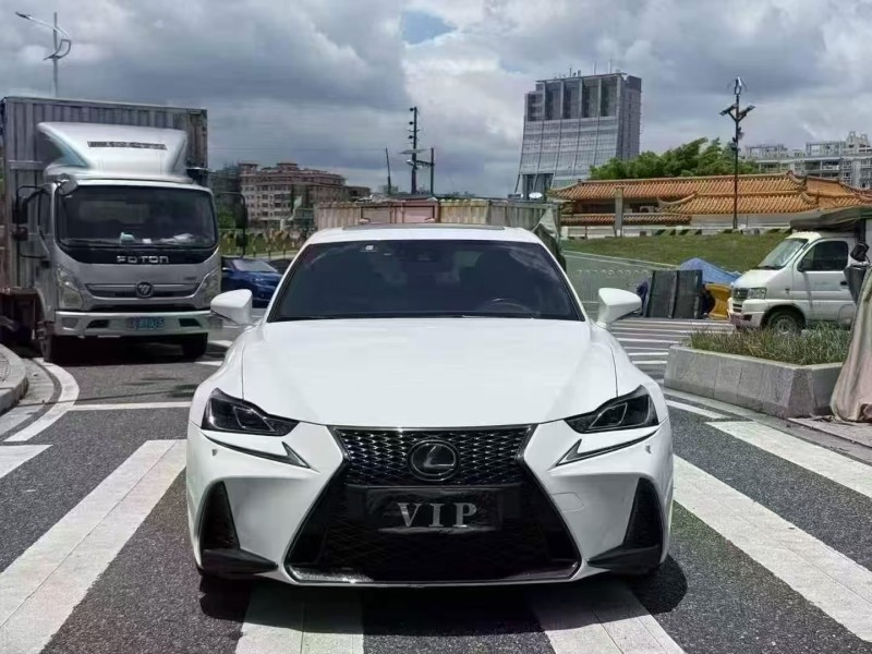 广州19年雷克萨斯IS F1