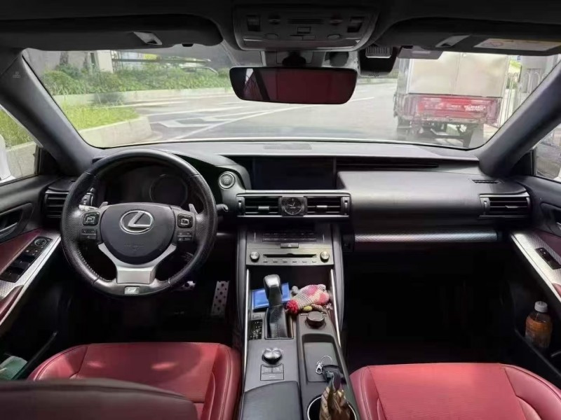 广州19年雷克萨斯IS F5