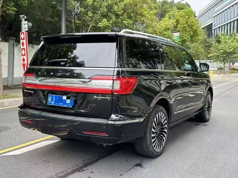 广州22年林肯领航员8