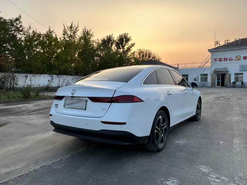 徐州24年荣威D74