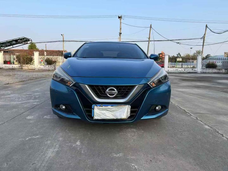 徐州17年日产蓝鸟1