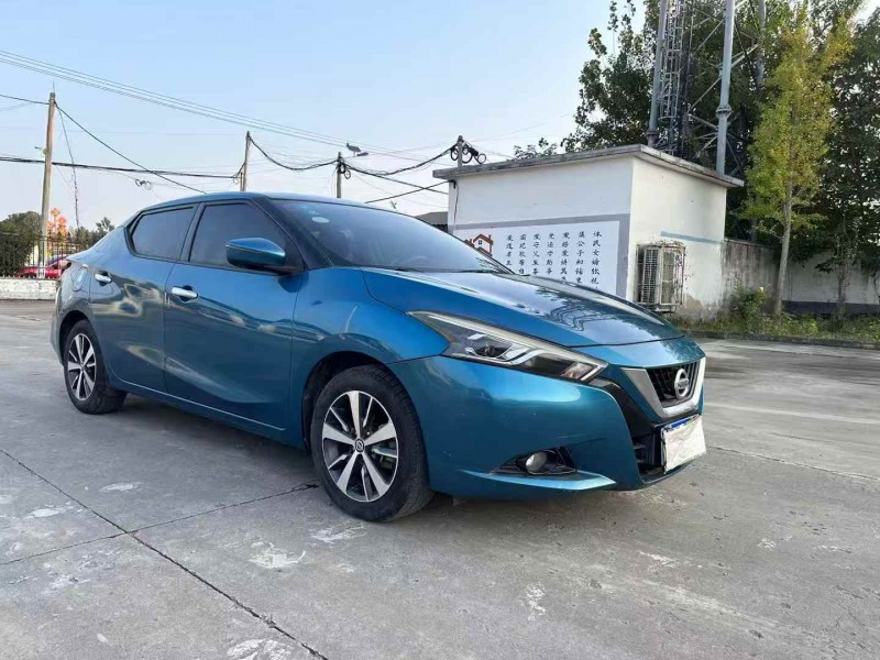 徐州17年日产蓝鸟3
