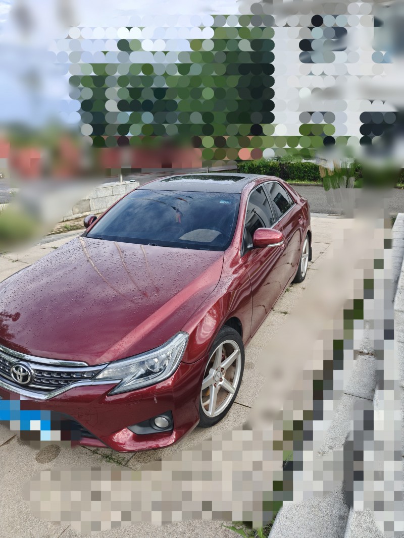 天津13年丰田锐志5