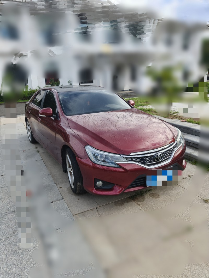 天津13年丰田锐志6