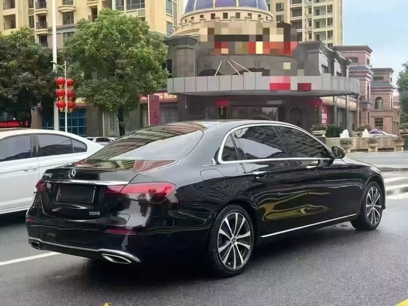 广州22年奔驰E8