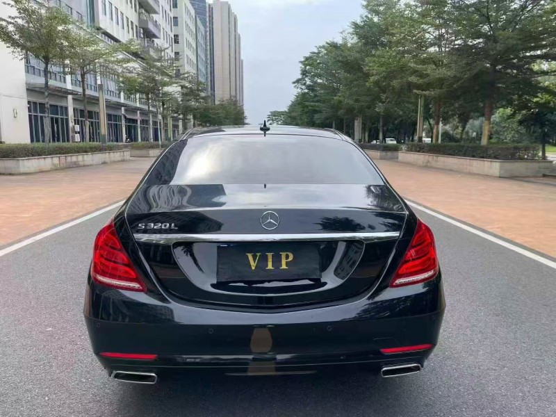 广州17年奔驰S9