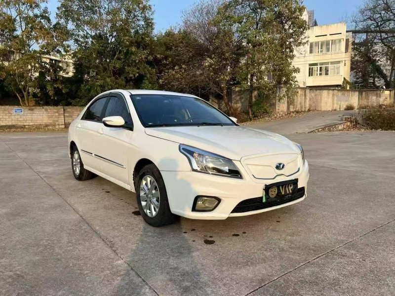 广州18年起亚华骐2