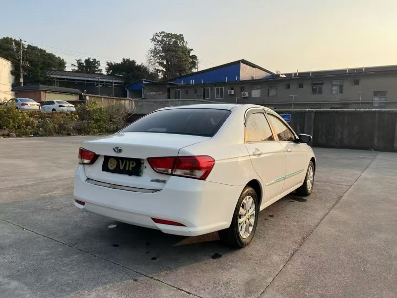 广州18年起亚华骐4