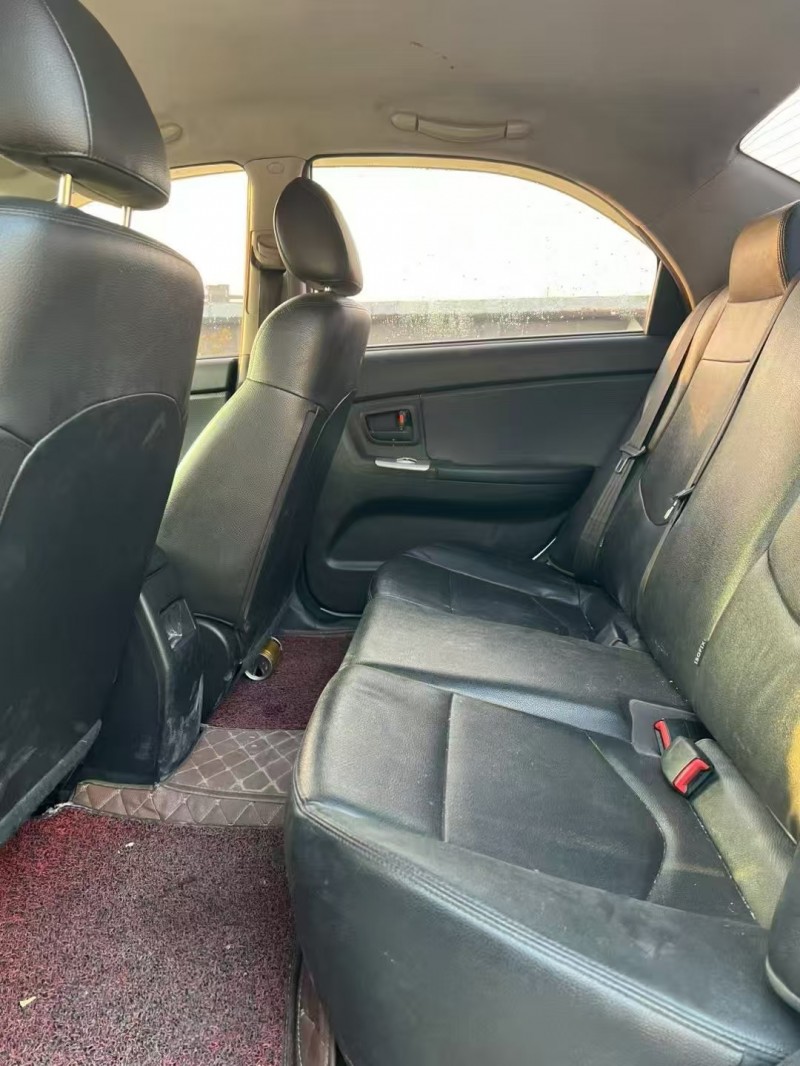 广州18年起亚华骐7