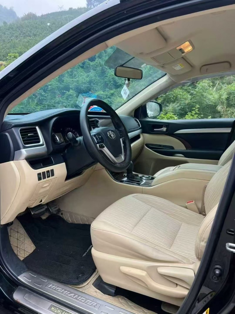 广州16年丰田汉兰达6