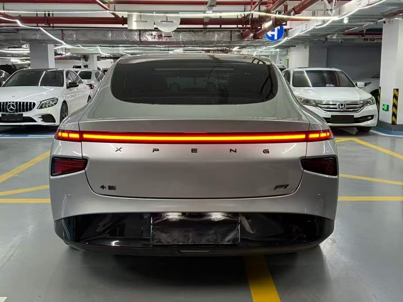 广州21年小鹏汽车p76