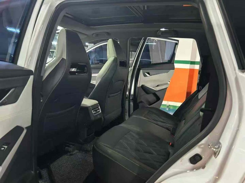 成都24年长安汽车CS756