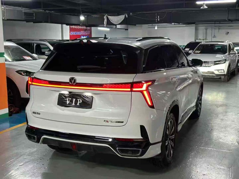 成都24年长安汽车CS757