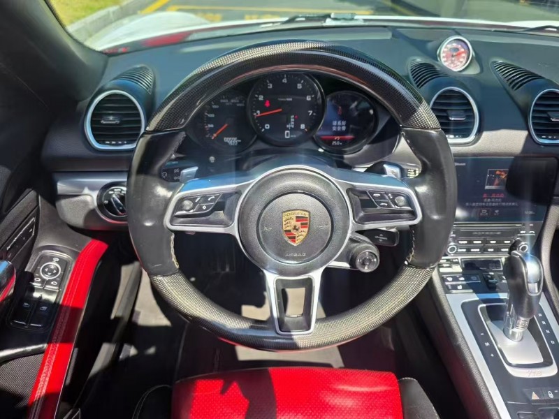 广州17年保时捷7185