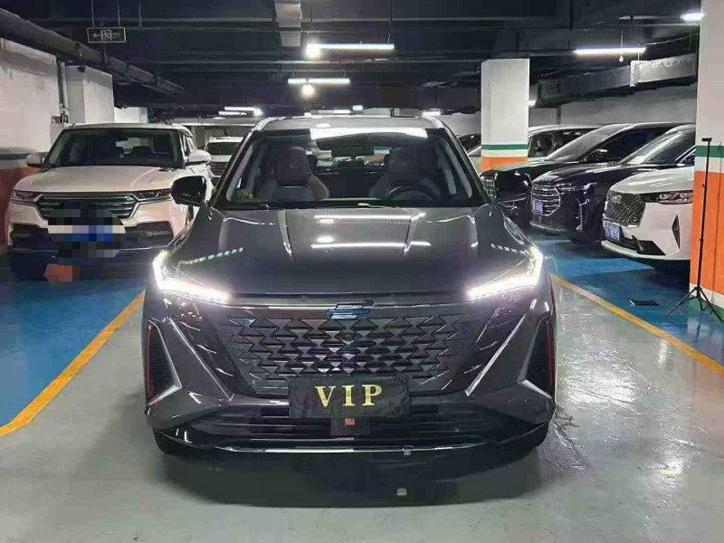 成都23年长安汽车欧尚1