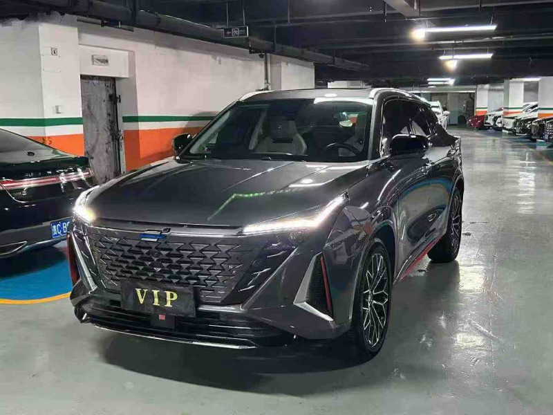 成都23年长安汽车欧尚2