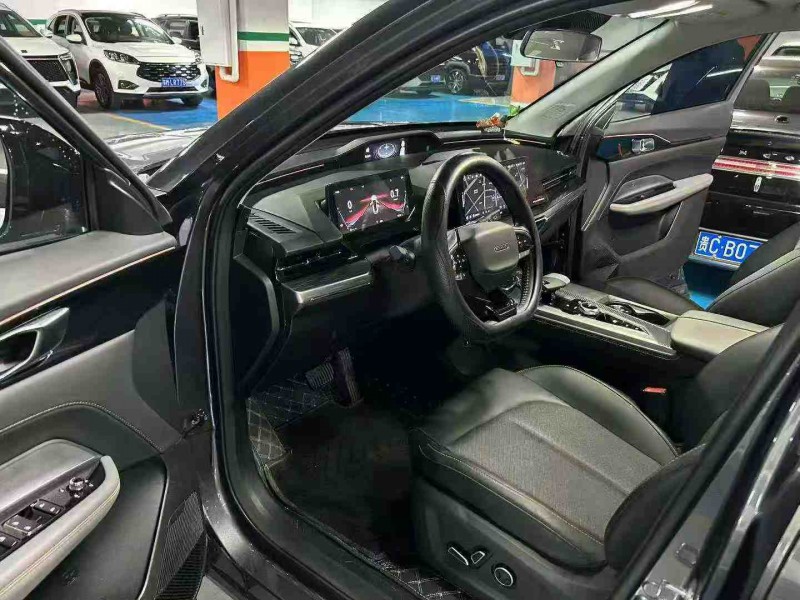 成都23年长安汽车欧尚4