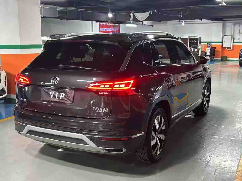 成都20年大众探岳7