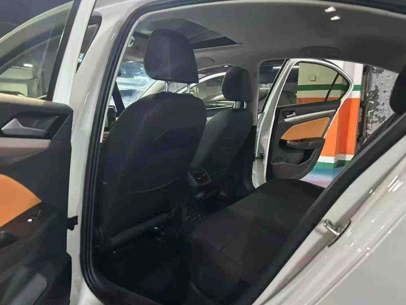 成都23年大众宝来6