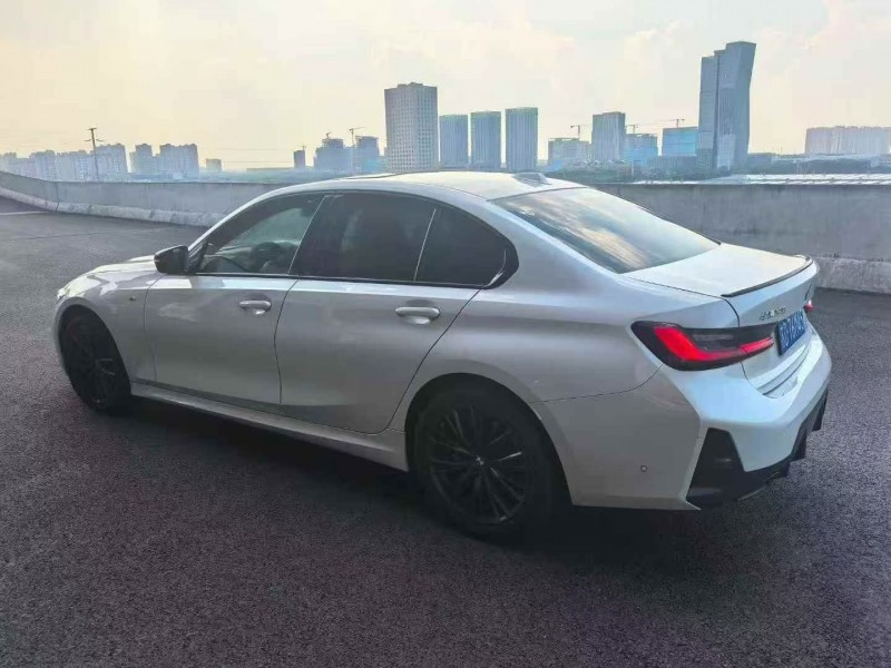 苏州24年宝马3系8