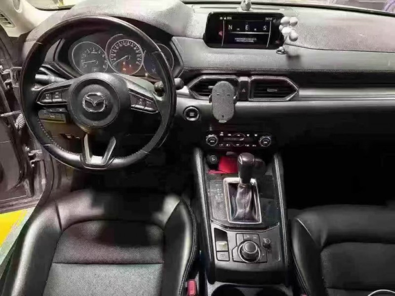 安顺17年马自达CX-54