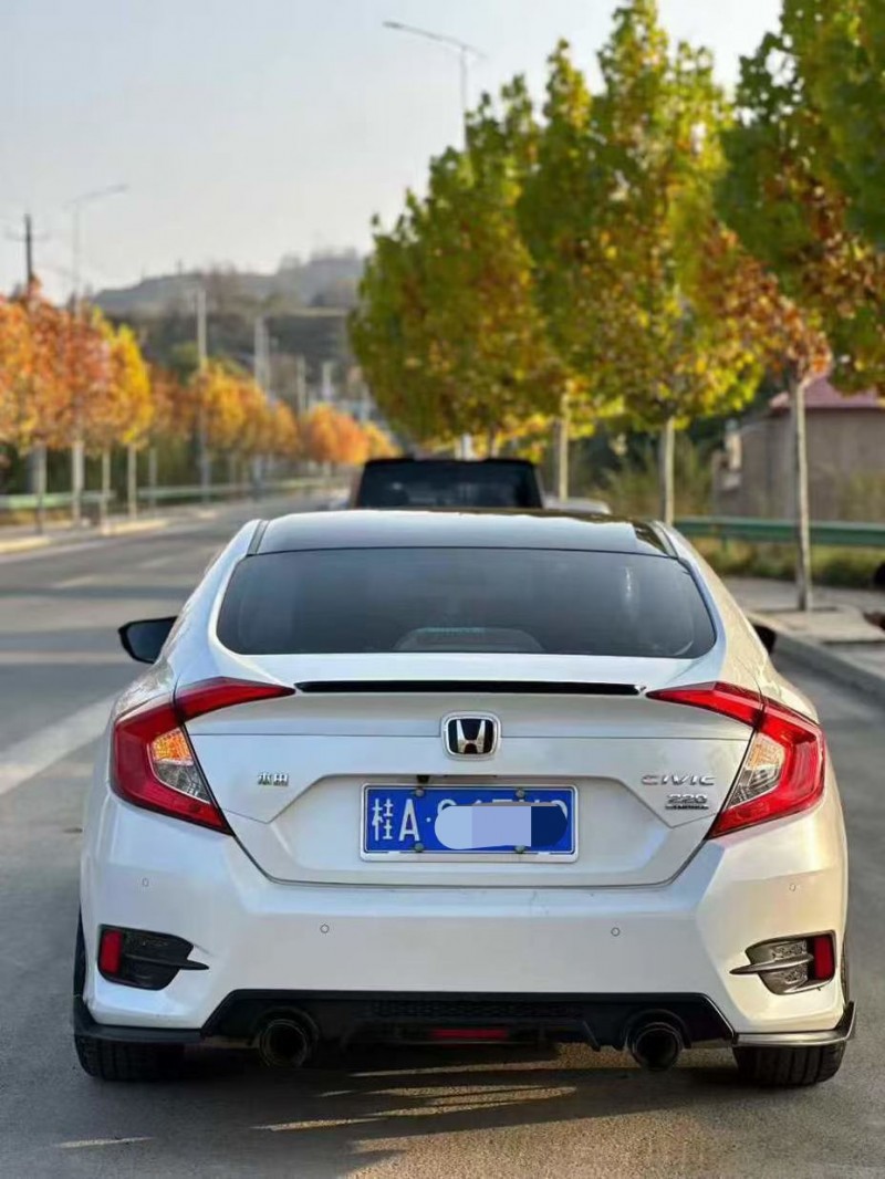 兰州21年本田思域8