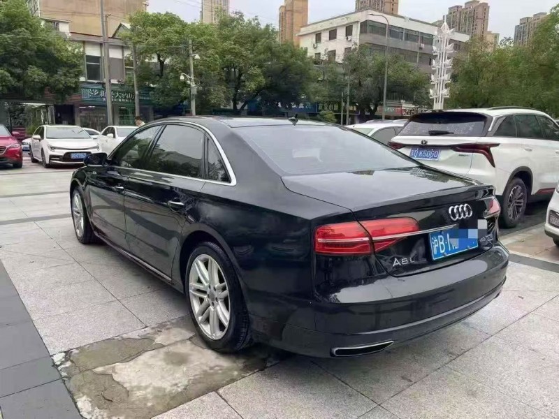 泰州17年奥迪A8L7
